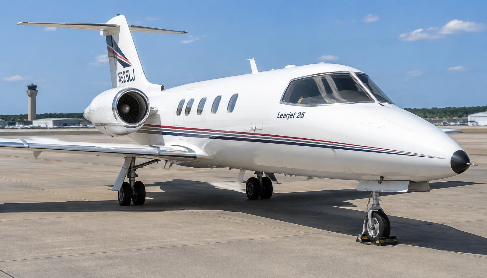 Learjet 25